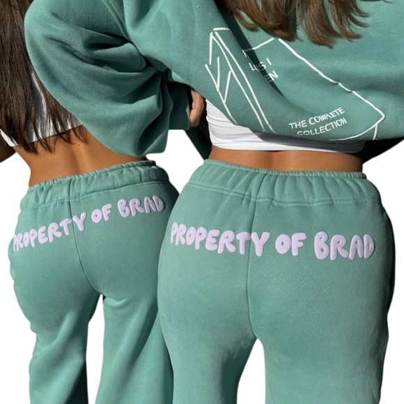 Strawberry Milk Mob Reason #87 Why I Love Men Crewneck Sweatshirt - Picture 2 of 12